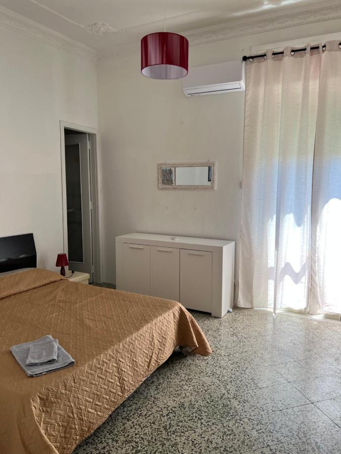 Holiday Mondello Bagian luar foto