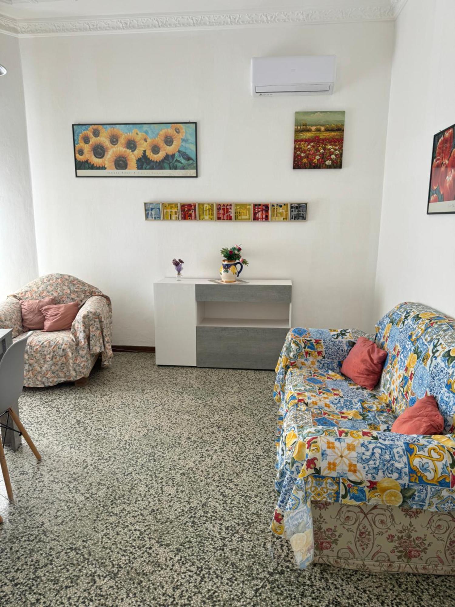 Holiday Mondello Bagian luar foto